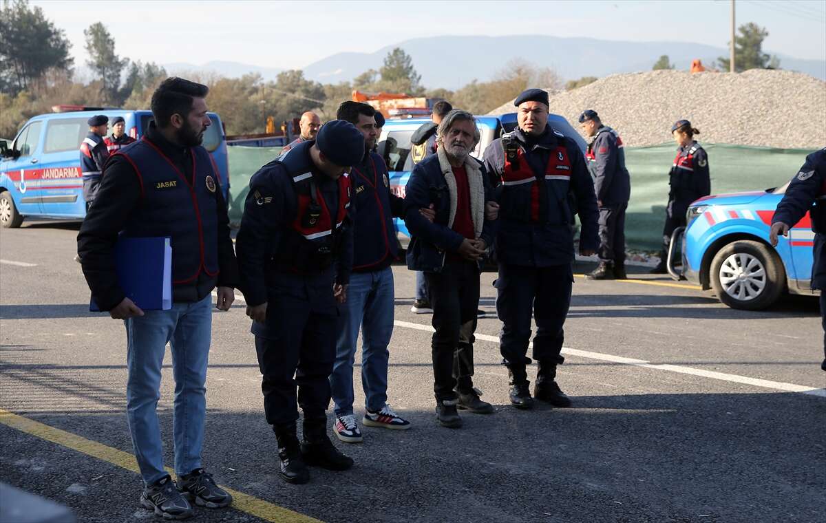 Yaşlı çiftin altınları için yakılarak öldürüldüğü belirlendi! 6 zanlıdan biri torun 2